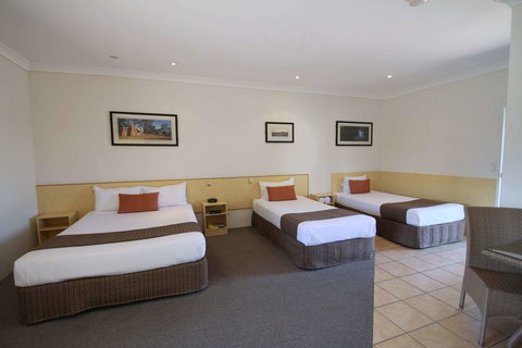 Midlander Motor Inn - Accommodation Cairns 20