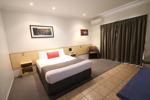 Midlander Motor Inn - Accommodation Cairns 5