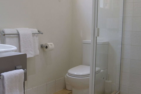 Midlander Motor Inn - Accommodation Cairns 7