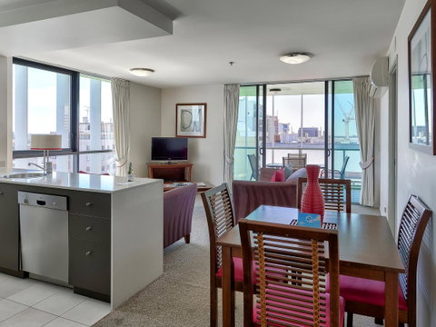Flynn Brisbane - Accommodation Cairns 41