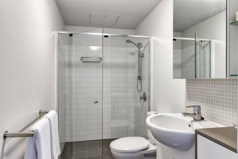 Flynn Brisbane - Accommodation Cairns 26