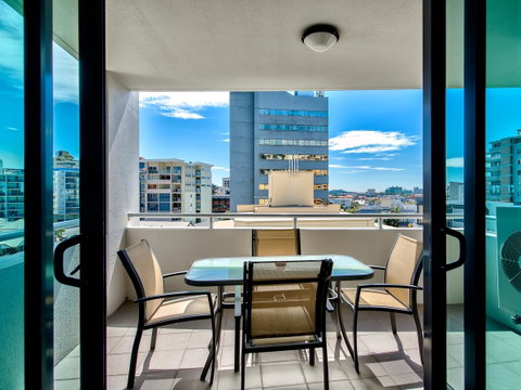 Flynn Brisbane - Accommodation Cairns 30