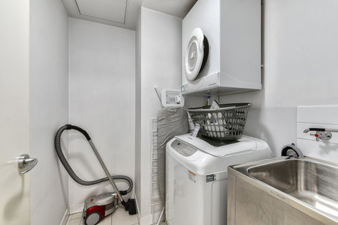 Flynn Brisbane - Accommodation Cairns 23