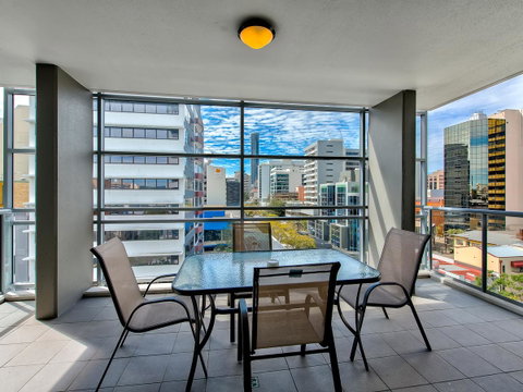 Flynn Brisbane - Accommodation Cairns 40