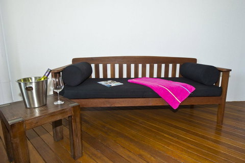 Maggies Beachfront Apartment 6 - Accommodation Cairns 9
