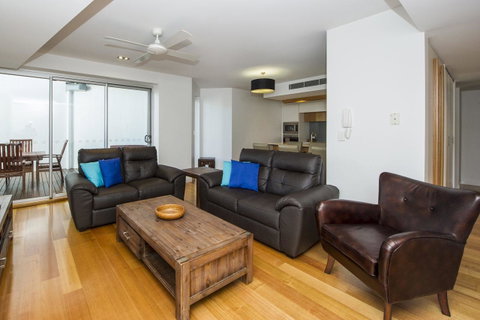Maggies Beachfront Apartment 6 - Accommodation Cairns 3