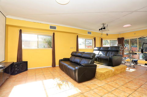 Waterfront At White Patch - Accommodation Cairns 40