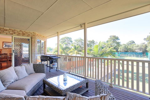 Waterfront At White Patch - Accommodation Cairns 35