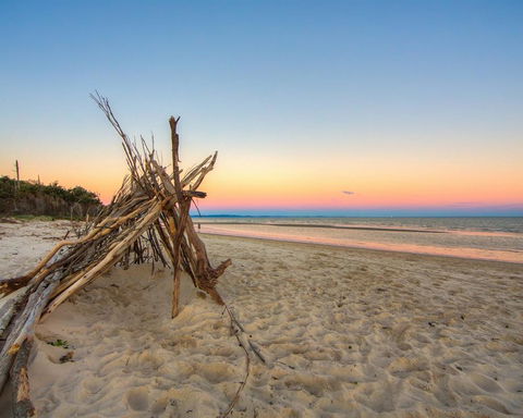 Waterfront At White Patch - Accommodation Cairns 24