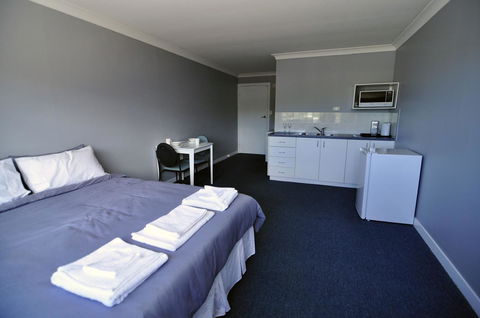 Bribie Island Square - Accommodation Cairns 0