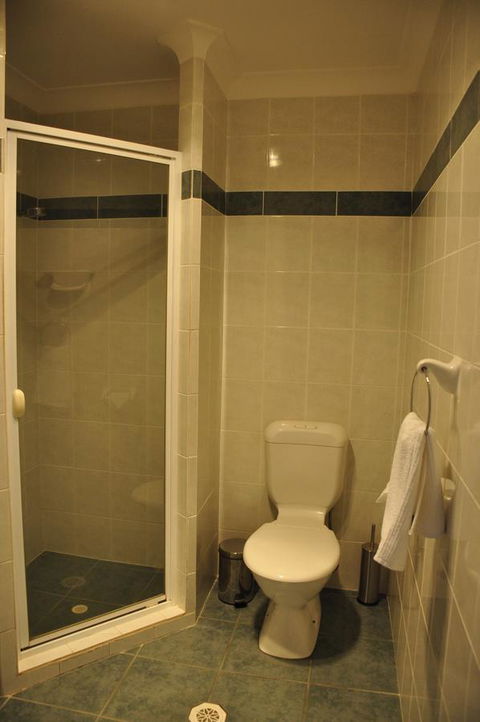 Bribie Island Square - Accommodation Cairns 7