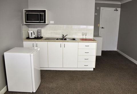 Bribie Island Square - Accommodation Cairns 3