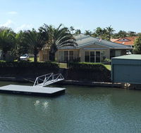 Private Canal Duplex with Pontoon - Oleander Drive Bongaree - Accommodation Cairns