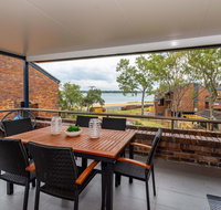 Spacious Family unit with Incredible views. - Accommodation Cairns