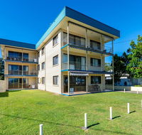 Great Views ground floor unit Clearview Apartments South Esplande Bongaree - Accommodation Cairns