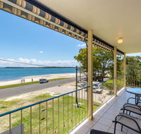 Water Views - Top Floor -Clearview Apartments South Esp Bongaree - Accommodation Cairns
