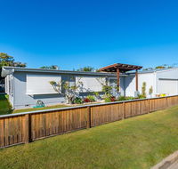 Fabulous Family Destination in Paradise Parade Bongaree - Accommodation Cairns