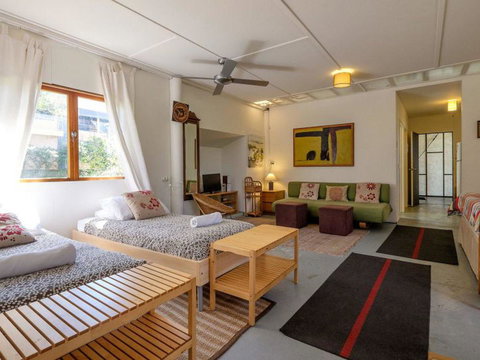 Eddies Place - Accommodation Cairns 19