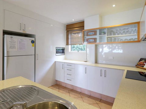 Beachies 3 - Accommodation Cairns 13