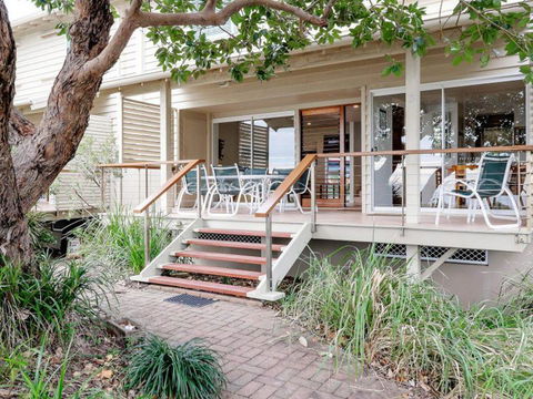 Beachies 3 - Accommodation Cairns 0