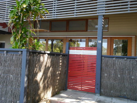 A AAA C-SHACK - Accommodation Cairns 1