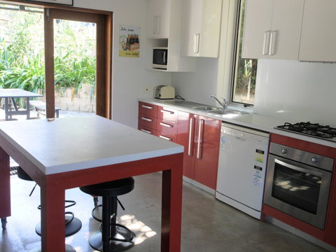 A AAA C-SHACK - Accommodation Cairns 9