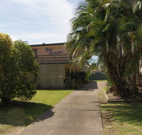 'Bay Dream' Upstairs Unit Three - Accommodation Cairns