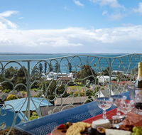 'Baylife Villa' 4a Warruga St - Large home with WIFI Netflix Aircon Linen  Spectacular Views - Accommodation Cairns