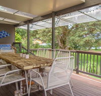 'RIVERSIDE RETREAT' 544 Ocean Drive North Haven - Accommodation Cairns