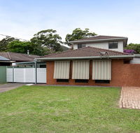 'Willows At The Bay' 111 Horace St - Large House with Aircon WIFI and Boat Parking. - Accommodation Cairns