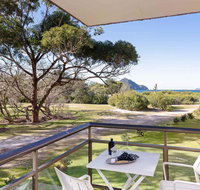 1 'Intrepid' 3 Intrepid Close - Amazing views of Shoal Bay only 100m from the Beach - Accommodation Cairns