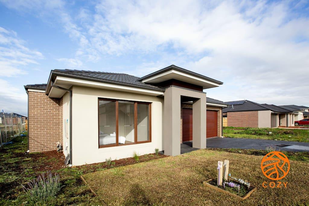 Skye VIC Accommodation Cairns