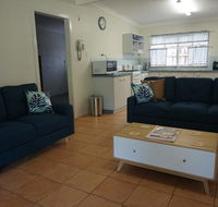 11 Bomburra Court - Rainbow Beach Comfortable Beach House Plenty of boat parking - Accommodation Cairns