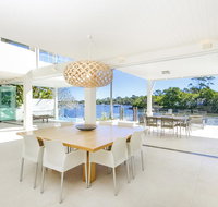 12 Noosa Parade - Accommodation Cairns