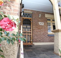 123 Hill St Heart of Orange Double Brick - Accommodation Cairns