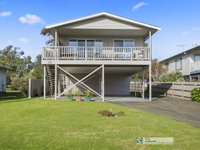13 Seacombe Grove Ventnor