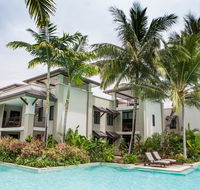 131 Sea Temple Luxury Swimout Apt. - Accommodation Cairns