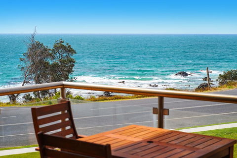 15 Beachpark Apartments - Accommodation Cairns 3