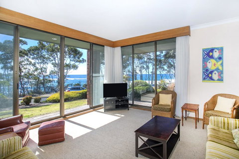 16 Shipton Cres - Secluded Away - Accommodation Cairns 2