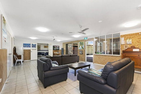 17 North Street Budget Accommodation - Accommodation Cairns 2