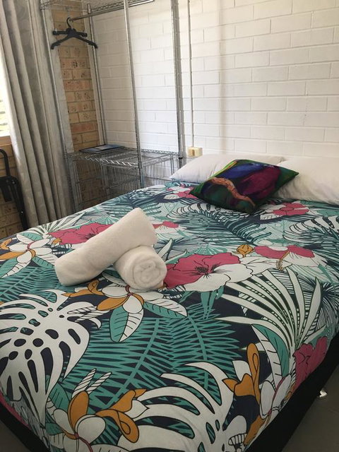 17 North Street Budget Accommodation - Accommodation Cairns 1