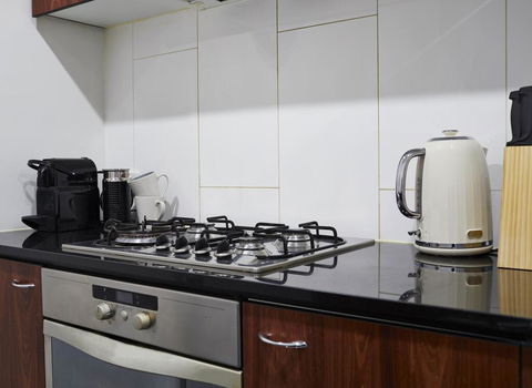 2 Bdrm 2 Bthrm Apt With Parking In Central CBD - Accommodation Cairns 2