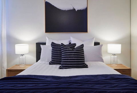 2 Bdrm South Yarra Apt With Balcony And Parking - Accommodation Cairns 3