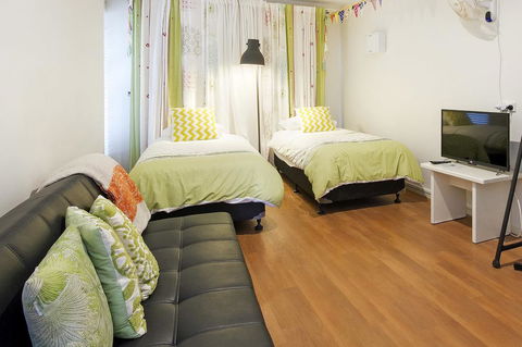 2/22 Stevens - Accommodation Cairns 1