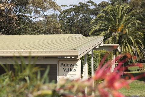 2/81 Clyde St - Villa De Golf At Mollymook - Accommodation Cairns 3