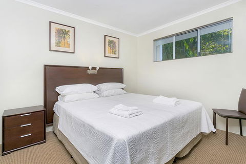 214 Spindle Cowrie Apartment - Accommodation Cairns 2