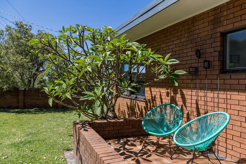235 Mitchell Parade, Mollymook - Accommodation Cairns 2
