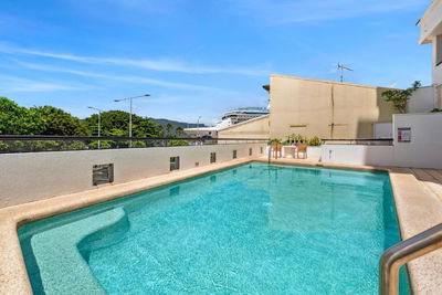 Belle Escapes 702 CBD Apartment with Elevated City and Water Views
