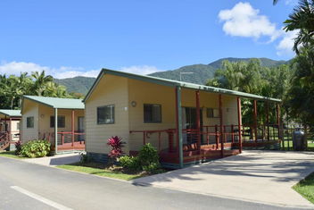 Cairns Crystal Cascades Holiday Park with Accommodation Cairns