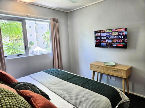 Cairns Reefside Retreats - Accommodation Cairns 3